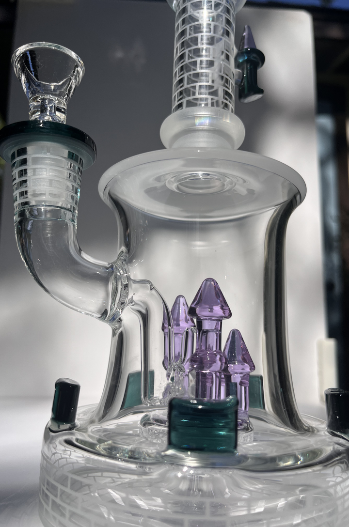The High Keep Bong