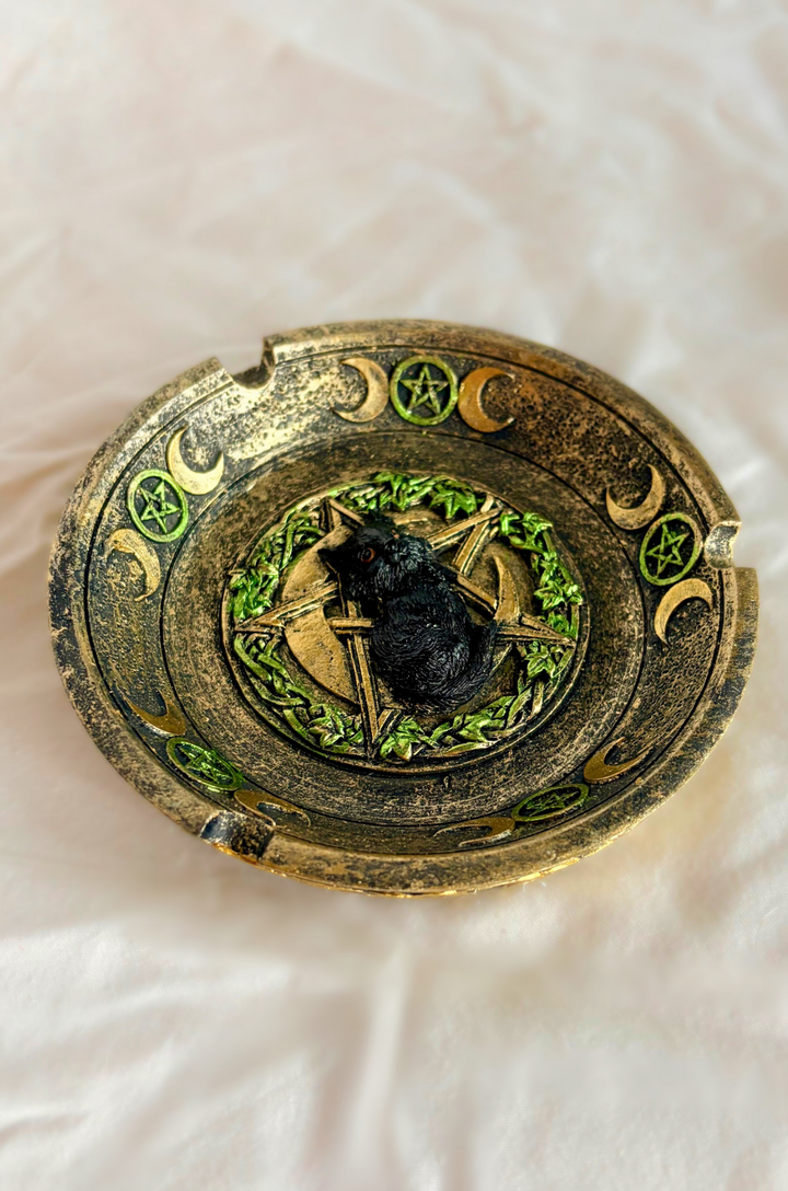 Magic Black Cat Ashtray