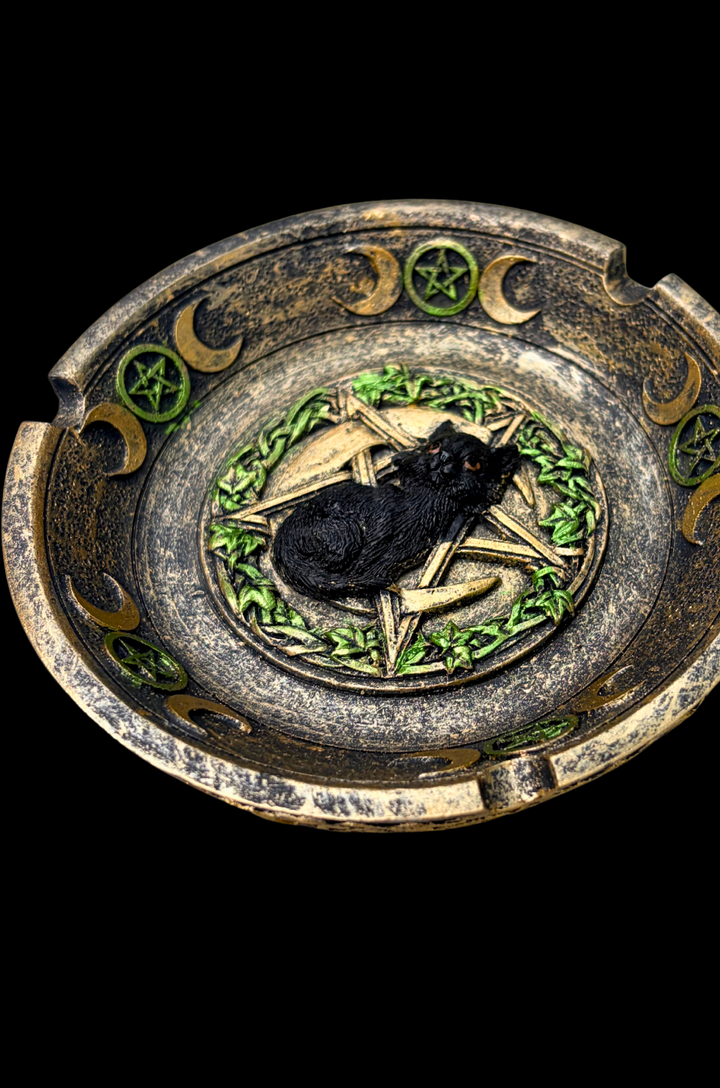 Magic Black Cat Ashtray