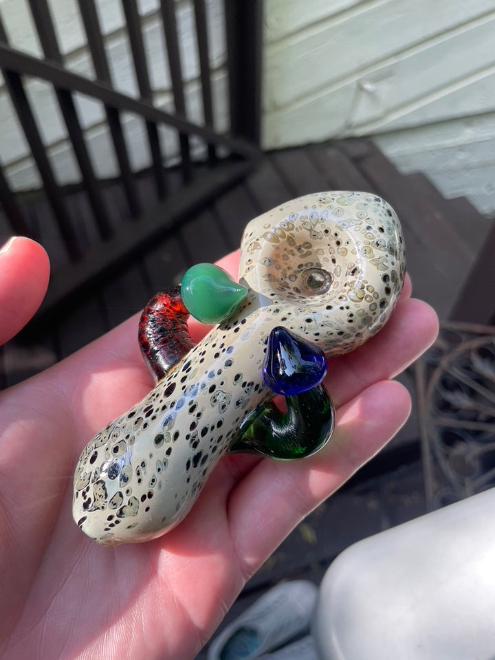 Dueling Shrooms Glass