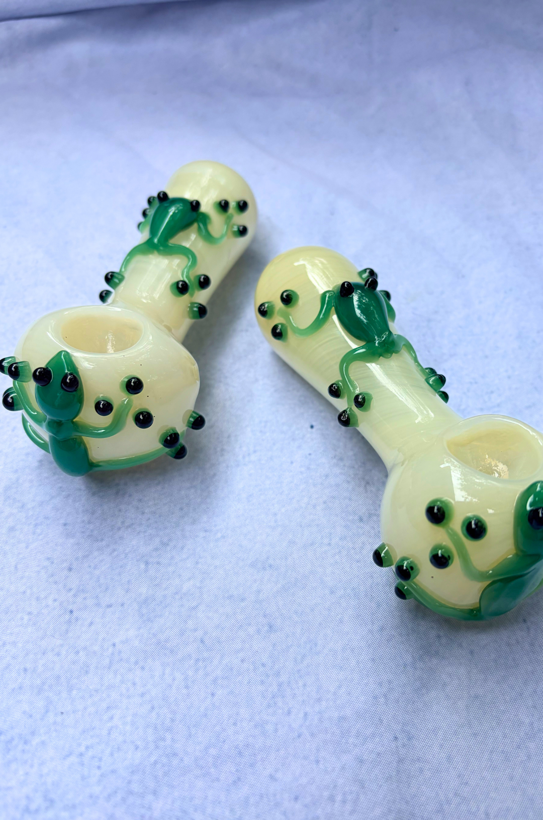Frogger Rippit Glass pipe