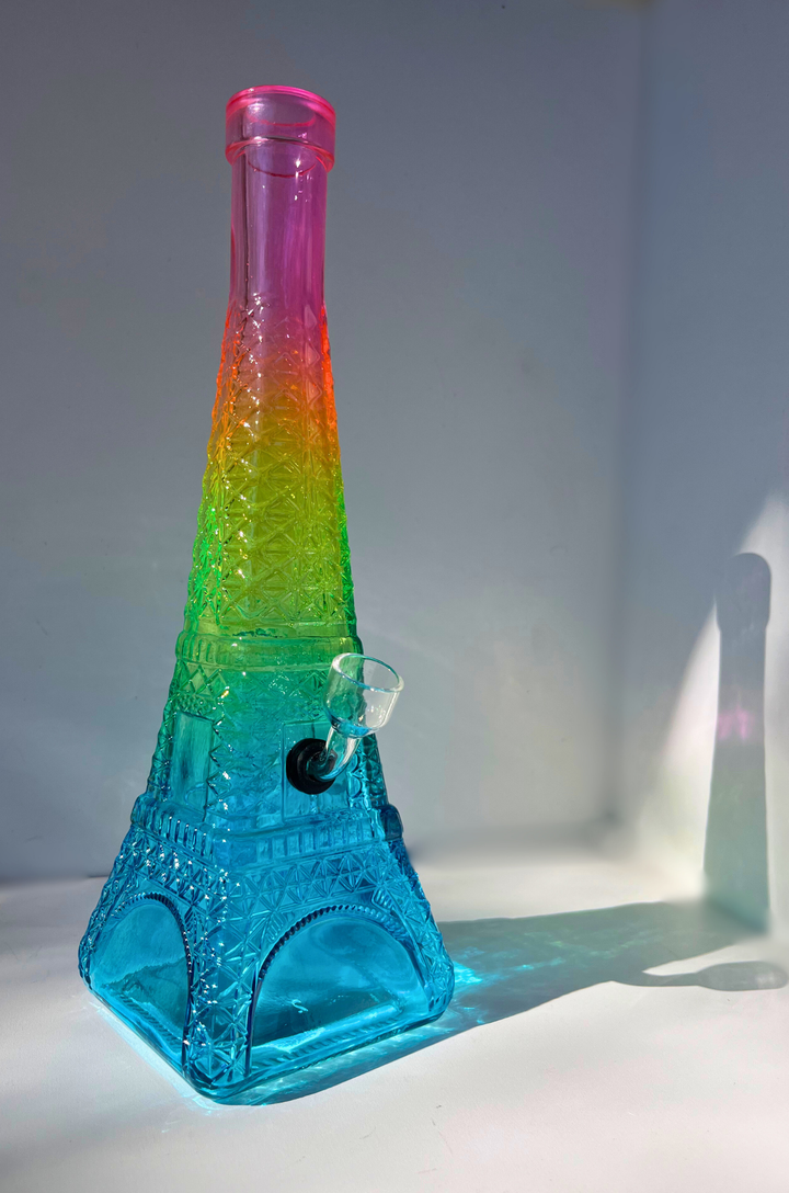 Eiffel Tower Bong