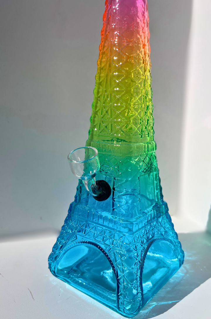 Eiffel Tower Bong