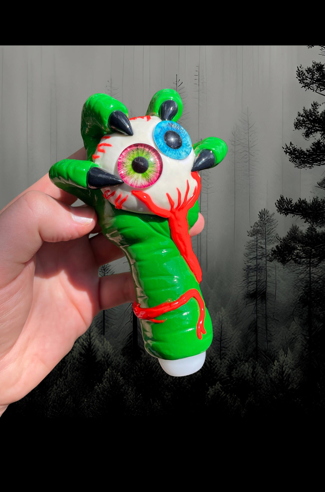 Wicked Watcher GLOW Pipe