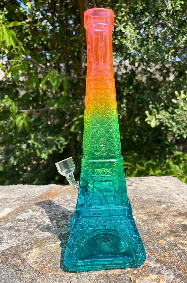 Eiffel Tower Bong