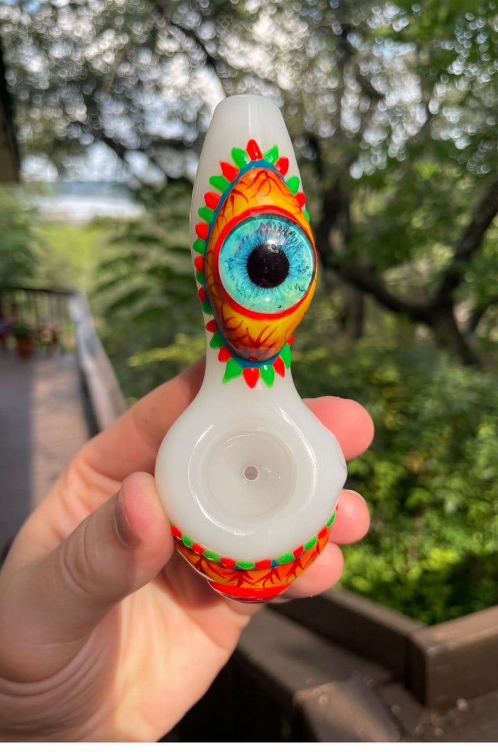 Eye of the Beholder GLOW Pipe