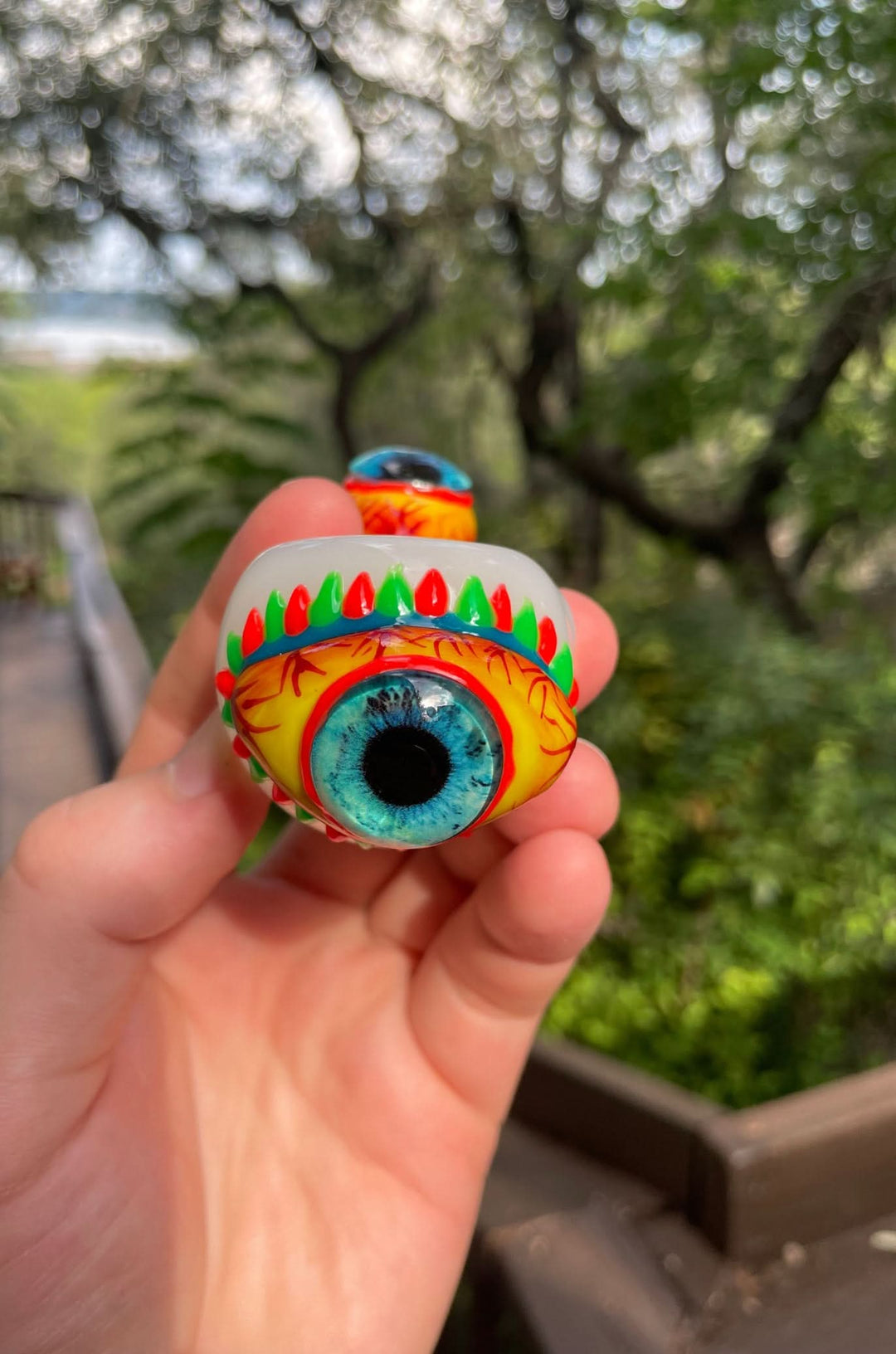 Eye of the Beholder GLOW Pipe