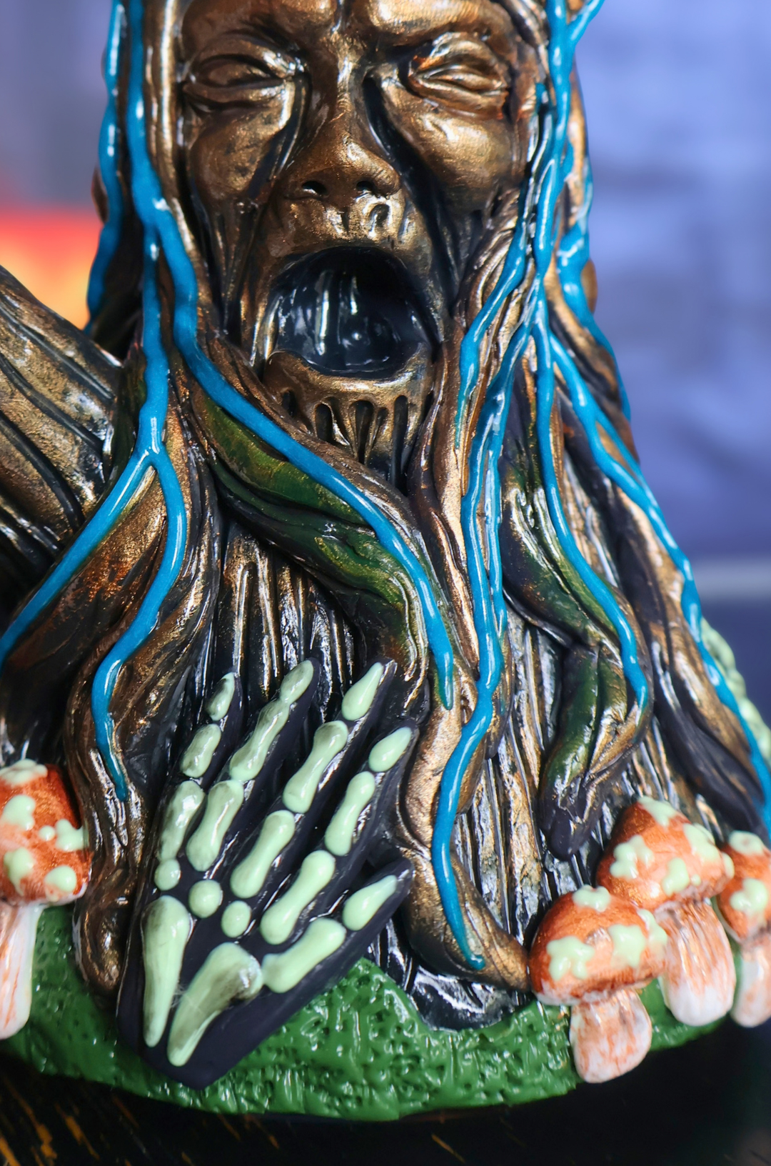 Tree of Torment Bong GLOW
