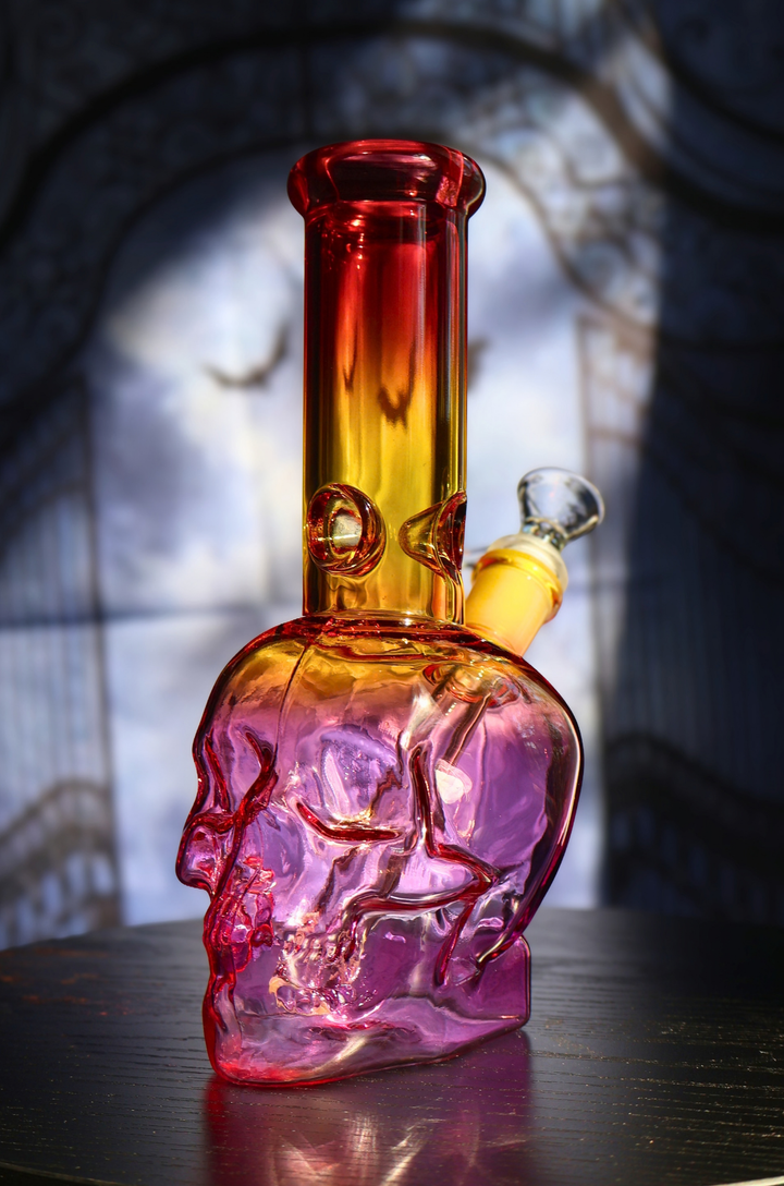 Thick Skull Bong 8"