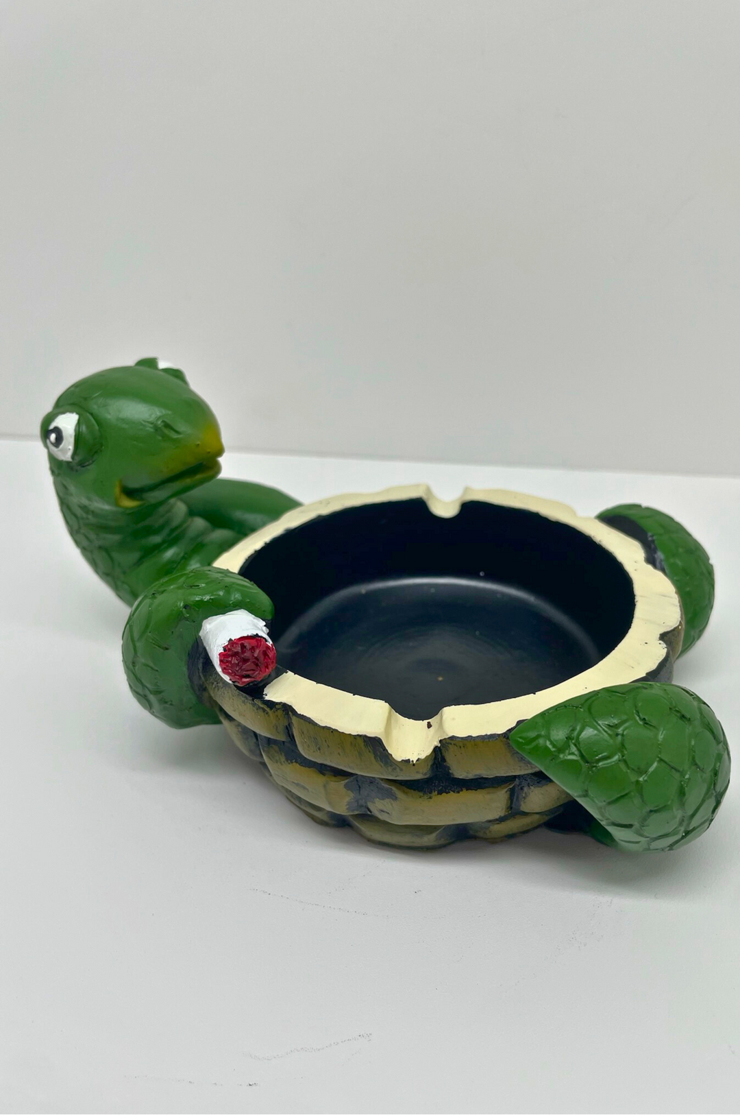 Themed ash tray cute ash tray