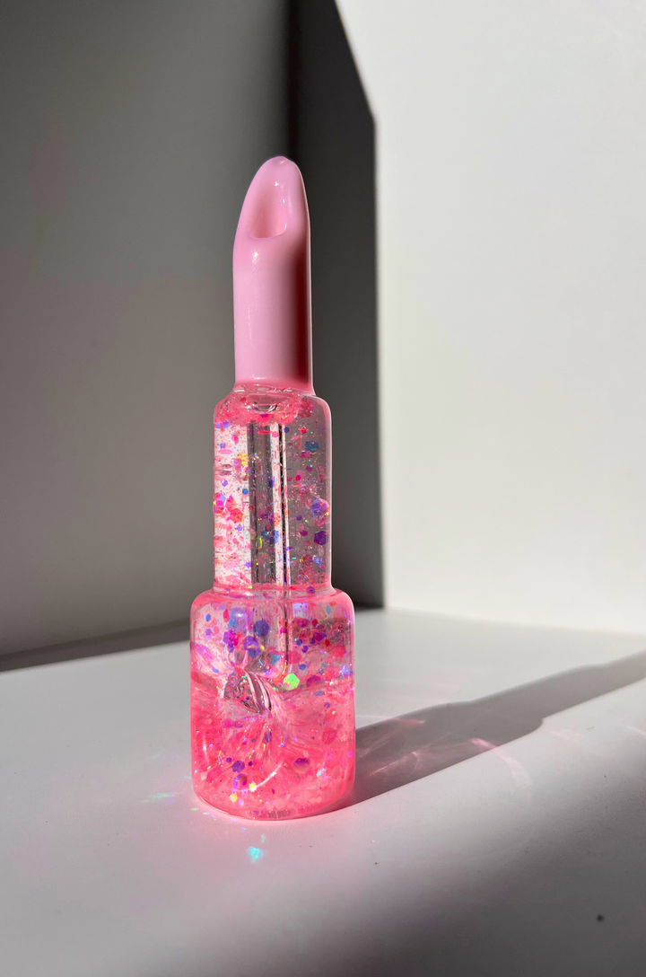 Shimmering Lipstick GLOW Pipe