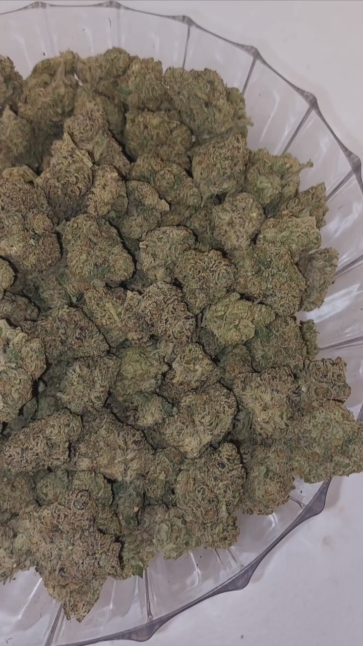 $140 Oz - Top Shelf Exotics - Royal Gas (Indica Hybrid)